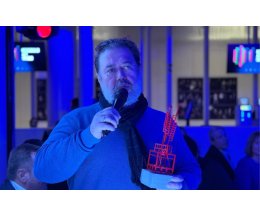 Московскую Арт-Премию по литературе получил сборник «16 поездок. Маршруты московские в рассказах современных писателей» Московскую Арт-Премию по литературе получил сборник «16 поездок. Маршруты московские в рассказах современных писателей»